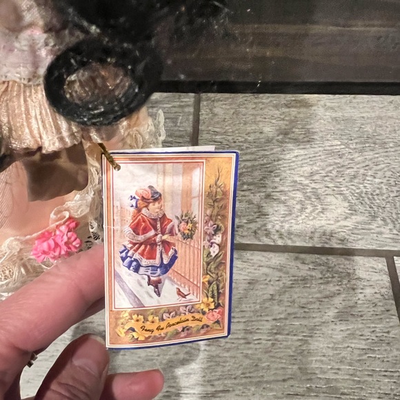 Porcelain Doll Celia limited edition - Picture 4 of 4